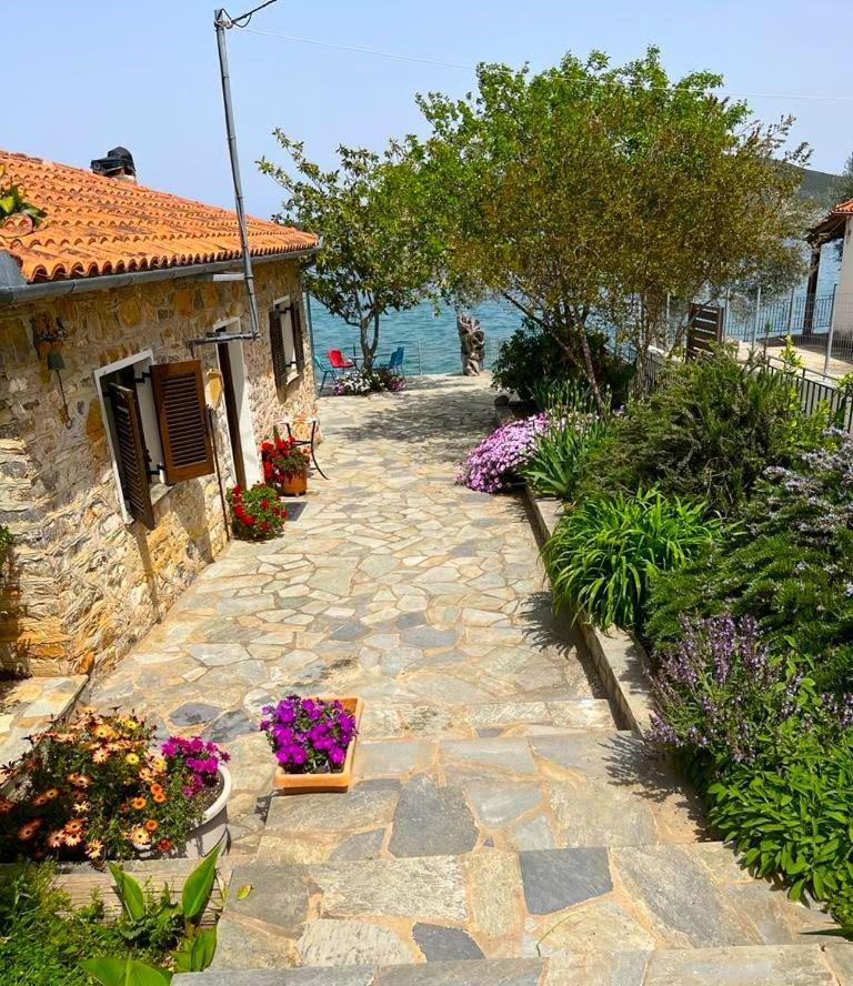 Little Bit Of Heaven Villa Sourpi Exterior foto